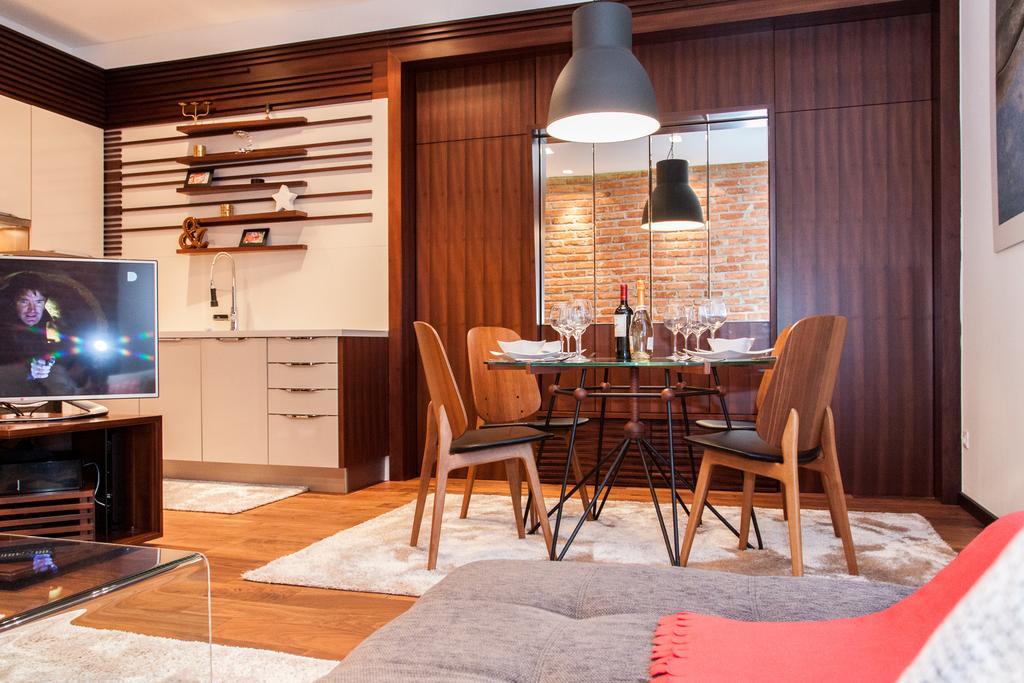 Centroom Apartman *
